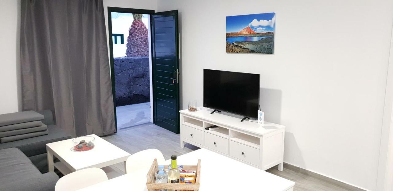 Villa House First Line Of The Sea Costa Teguise Esterno foto